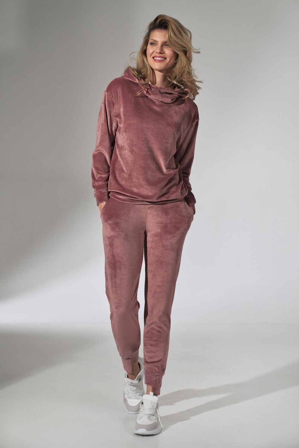 Spodnie Dresowe Model M746 Pink - Figl - obrazek 3