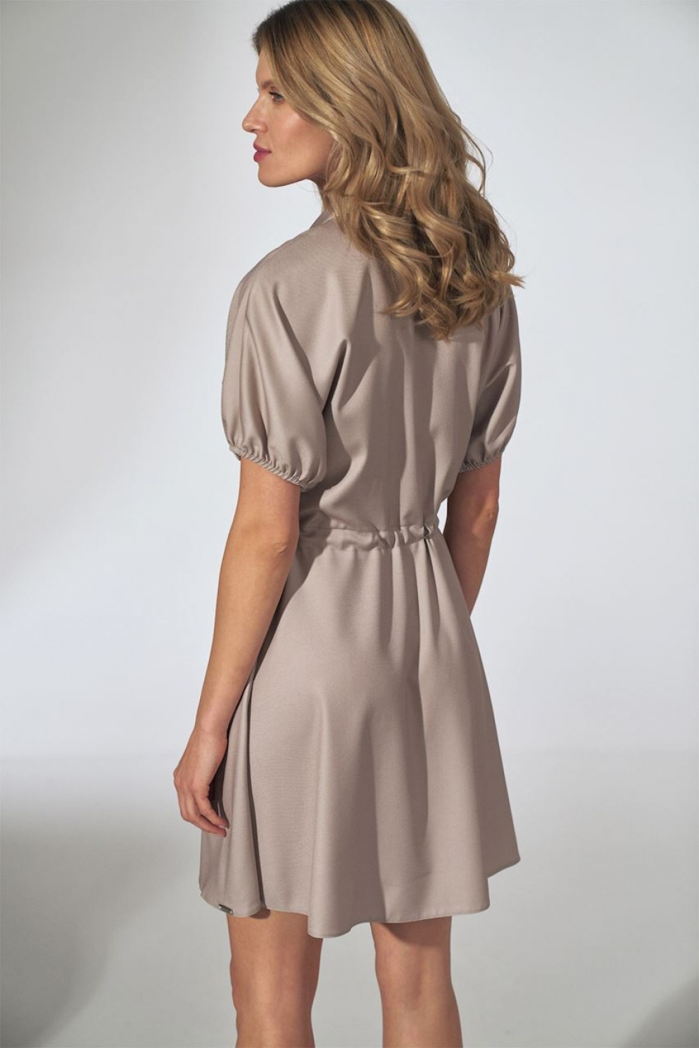 Sukienka Model M739 Beige - Figl - obrazek 3