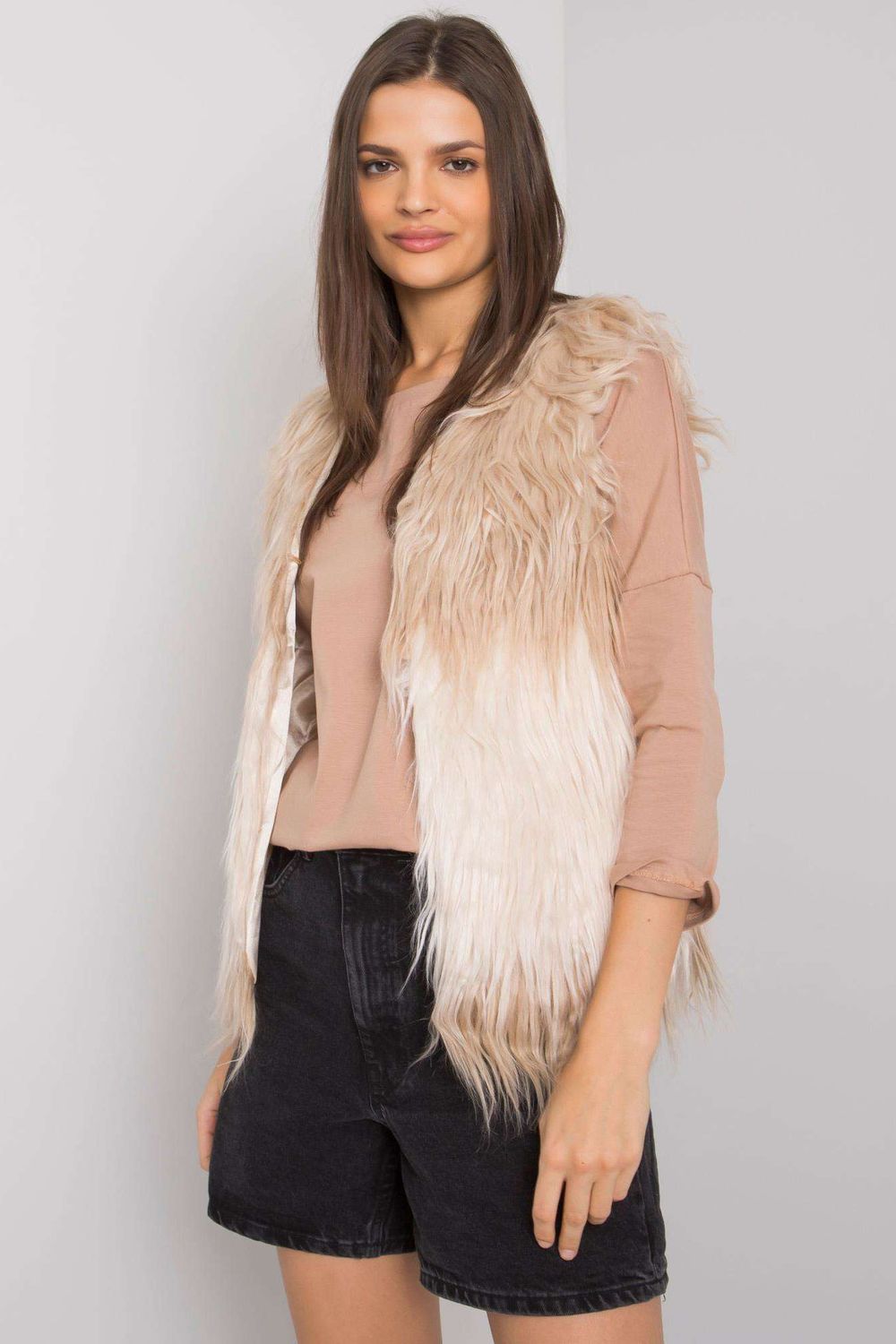 Kamizelka Model YP-KZ-DT-067.23P Beige - Yups