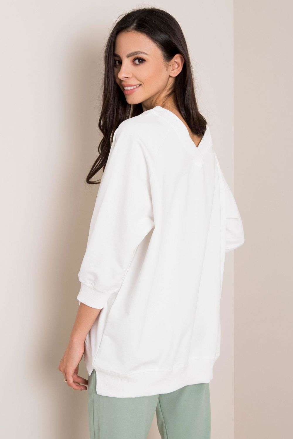 Bluza Damska Model RV-BL-5676.09 White - Rue Paris - obrazek 3
