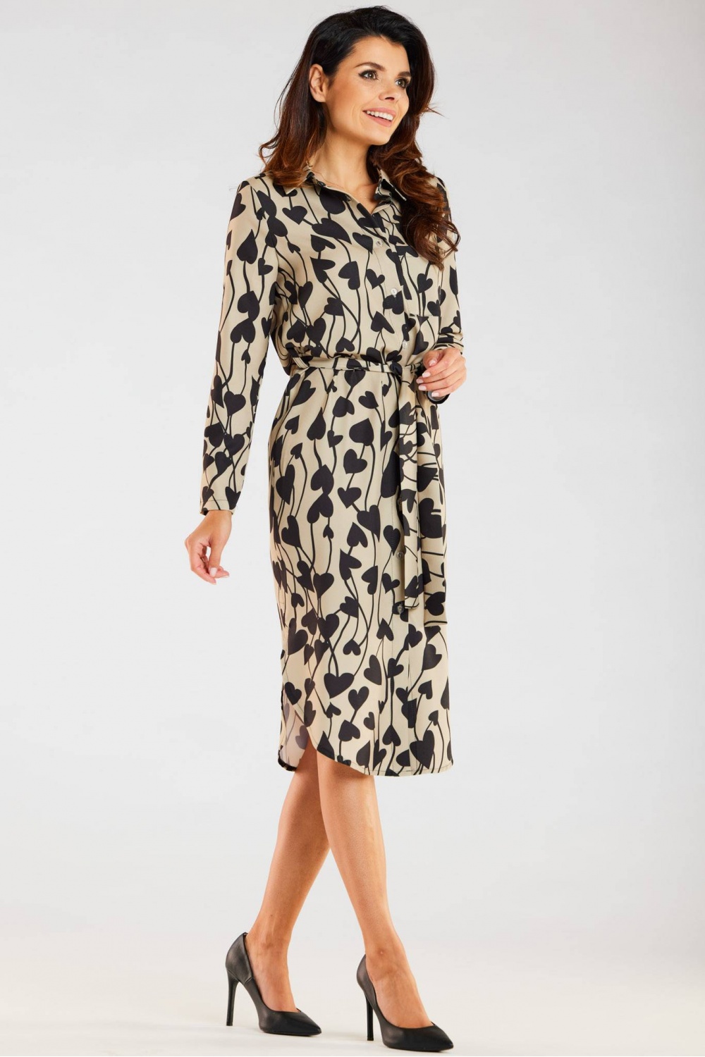 Sukienka Model A465 Beige/Black Hearts - awama - obrazek 3
