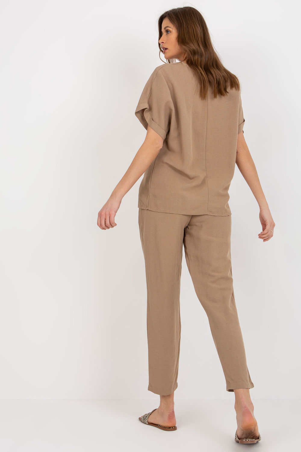 Spodnie Komplet Model WN-KMPL-VE41/42.68P Dark Beige - Rue Paris - obrazek 3