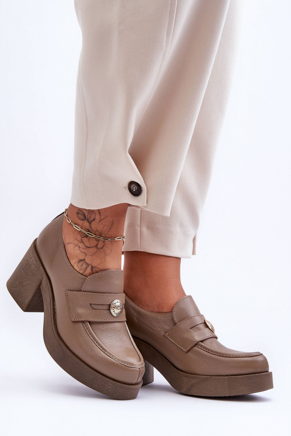 Półbuty Model Dunadia 20148 Dark Beige Skóra - Step in style - obrazek 3