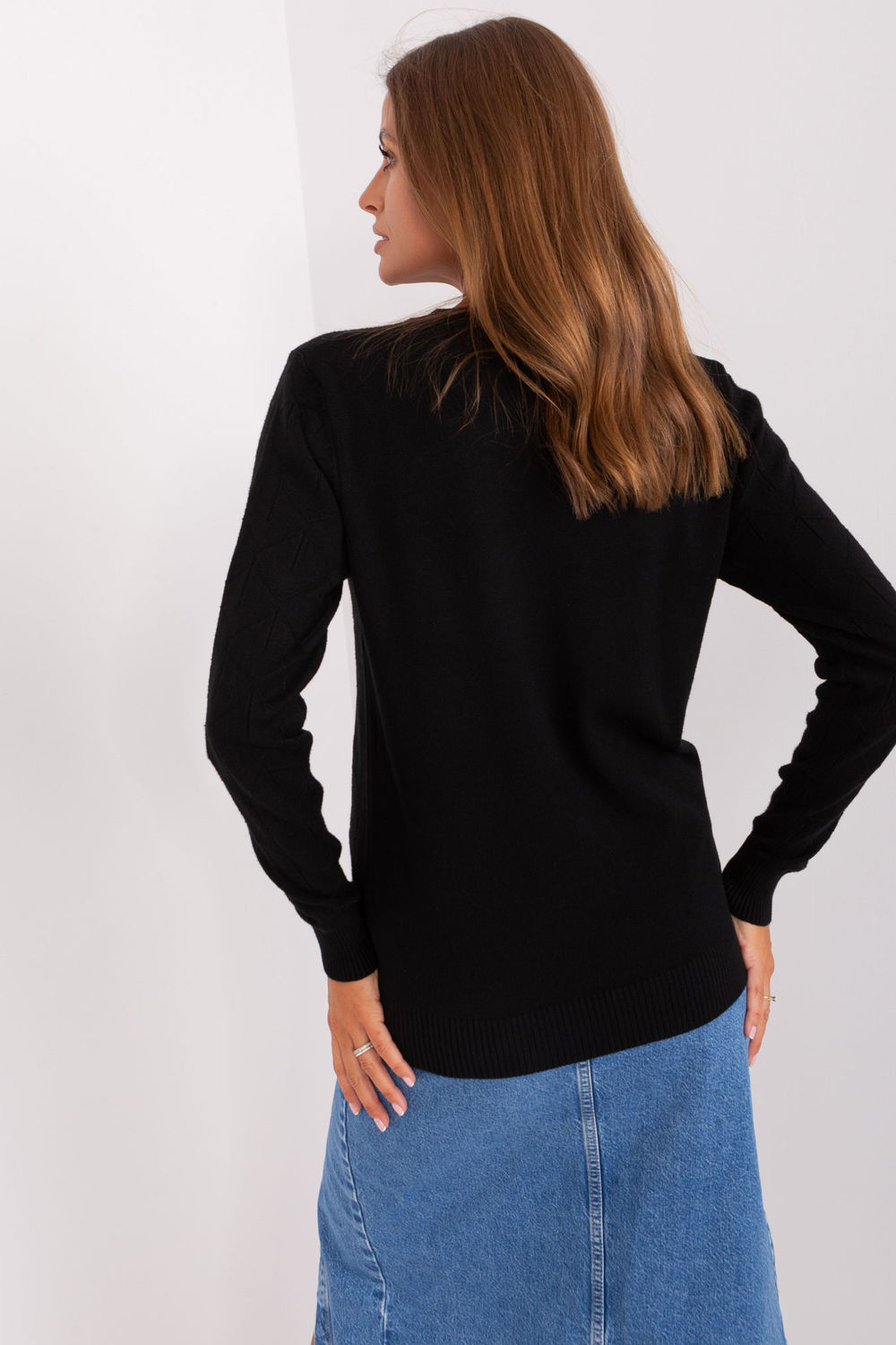 Sweter Damski Model AT-SW-232901.25X Black - AT - obrazek 3