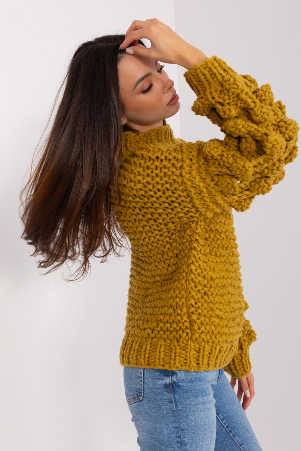 Sweter Damski Model AT-SW-2382.97P Oliwka - AT - obrazek 3