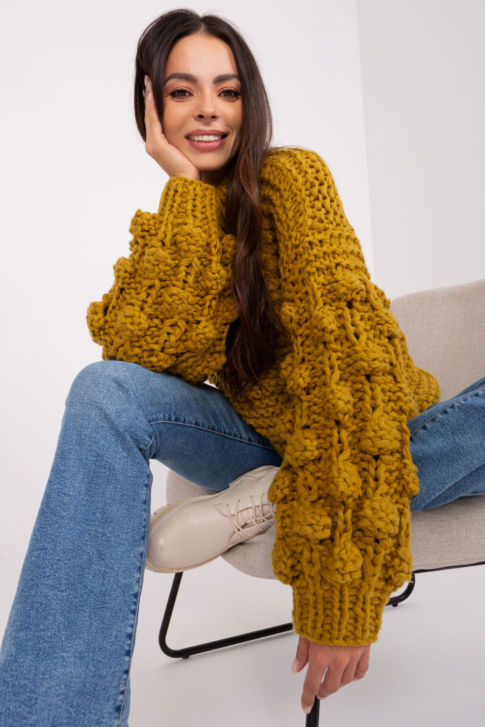 Sweter Damski Model AT-SW-2382.97P Oliwka - AT - obrazek 4