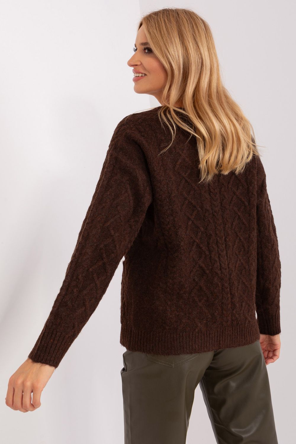 Sweter Damski Model AT-SW-2358.31 Dark Brown - AT - obrazek 3