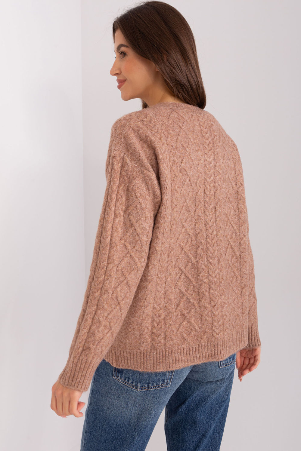 Sweter Damski Model AT-SW-2358.31 Light Brown - AT - obrazek 3