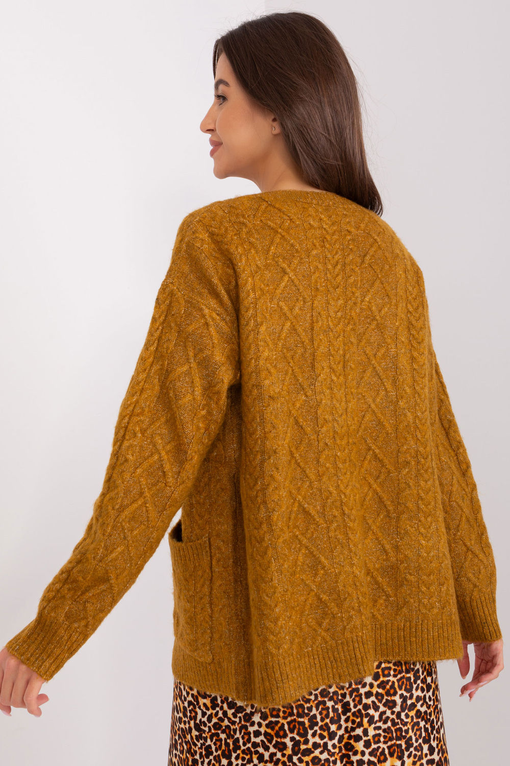 Sweter Damski Model AT-SW-2358.31 Dark Yellow - AT - obrazek 3